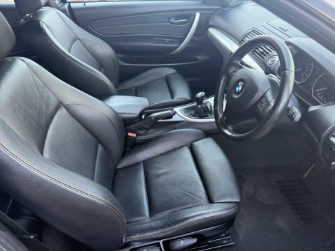 BMW 1 Series Hatchback 2.0 118D M Sport 201060 Black #21