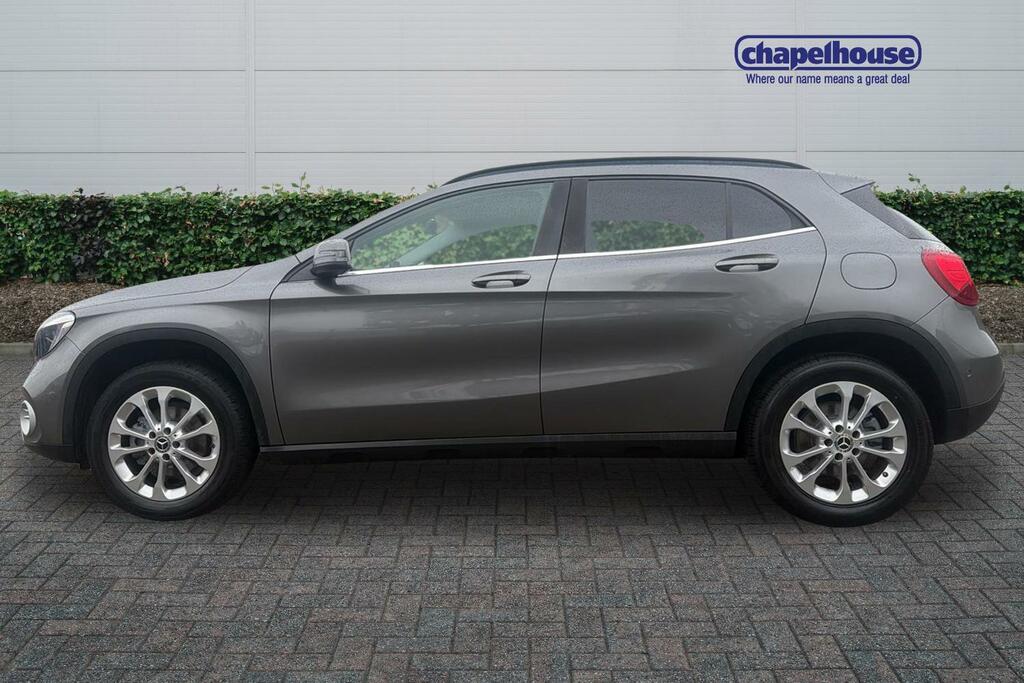 Mercedes-Benz GLA Class 200 Se Executive 1.6 Grey #6