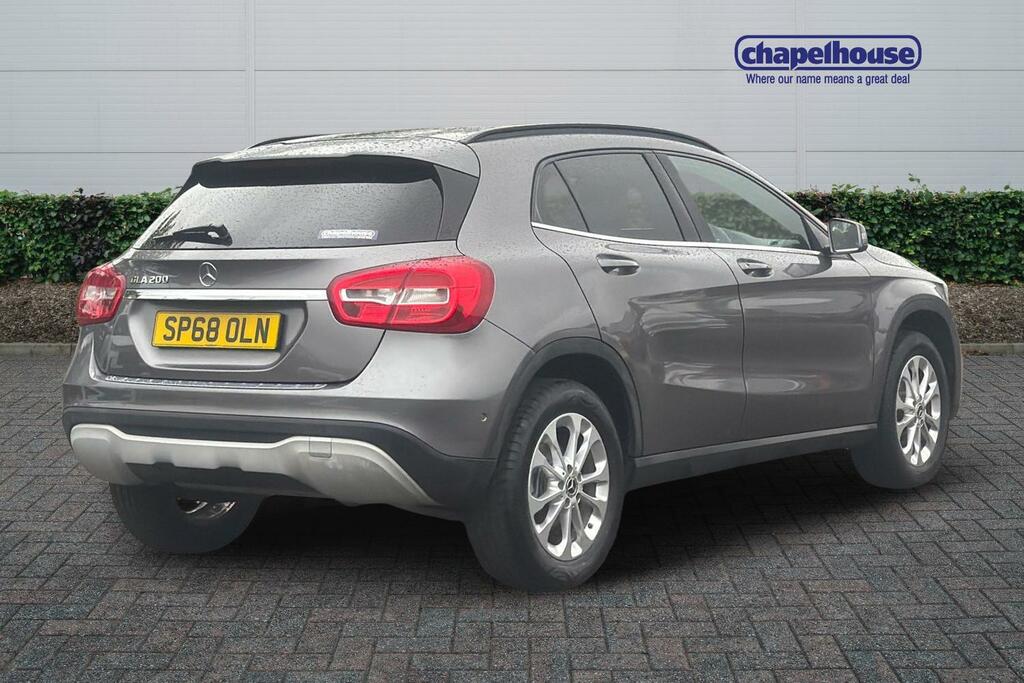 Mercedes-Benz GLA Class 200 Se Executive 1.6 Grey #3