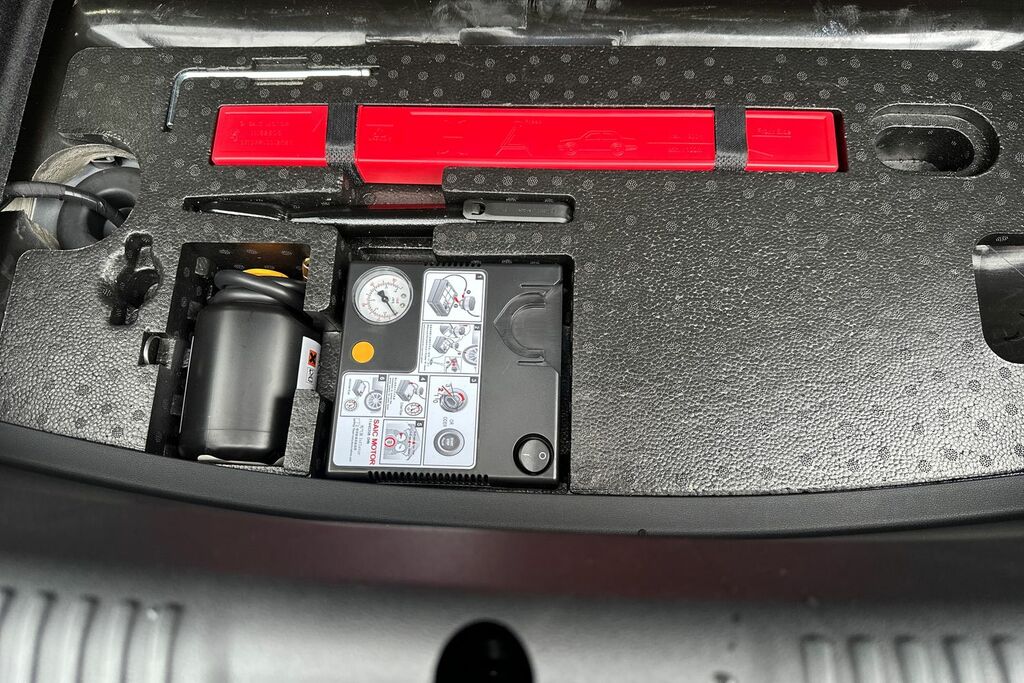 MG Cyberster Dual Motor 77Kwh Gt 4Wd  #47