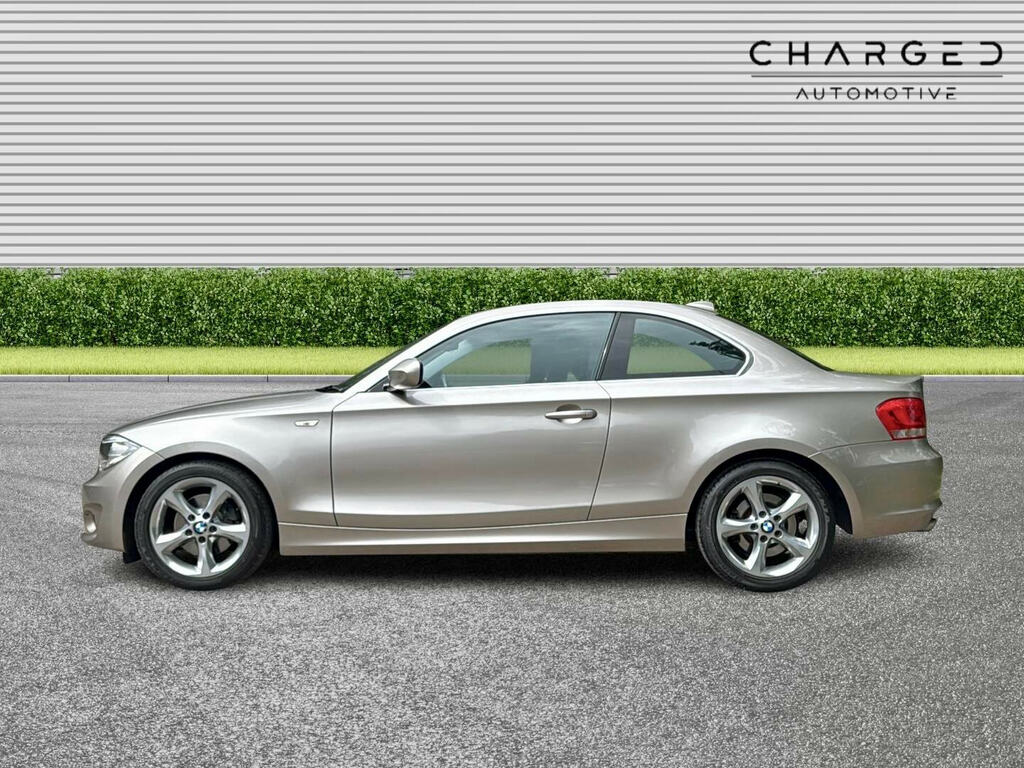 BMW 1 Series 2.0 120D Sport Steptronic Euro 5 Silver #6
