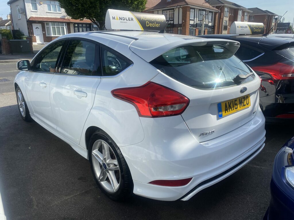 Ford Focus 1.0T Ecoboost Zetec S Euro 6 S S FJ17KXW White #5