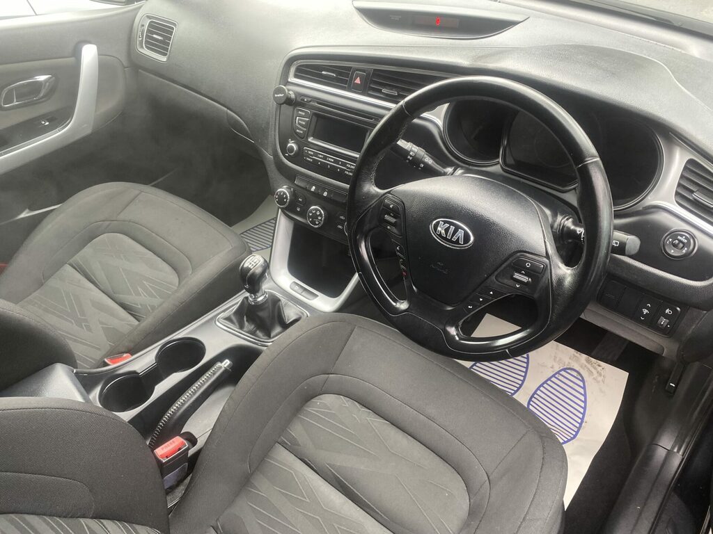 Kia Ceed 1.6 Crdi Gt Line Hatchback  #13