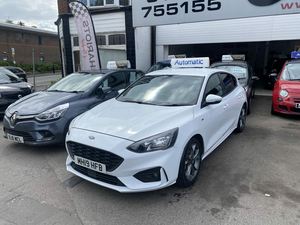 Ford Focus 1.0T Ecoboost Titanium X MH19HFB White