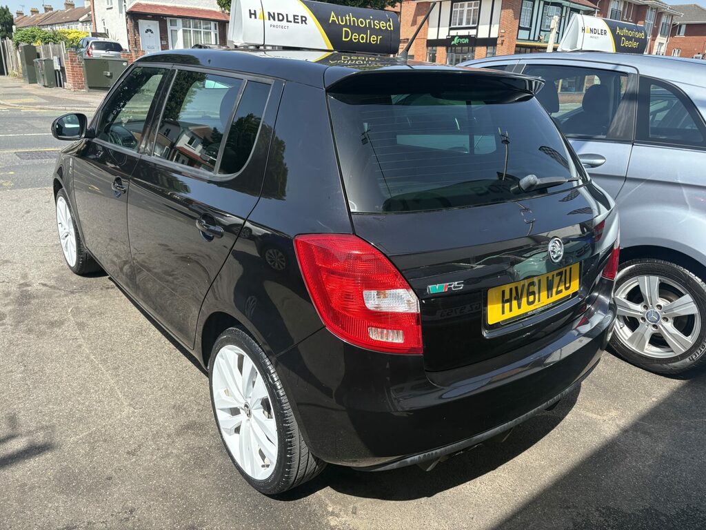 Skoda Fabia 1.4 Tsi Vrs S2000 Dsg Black #6