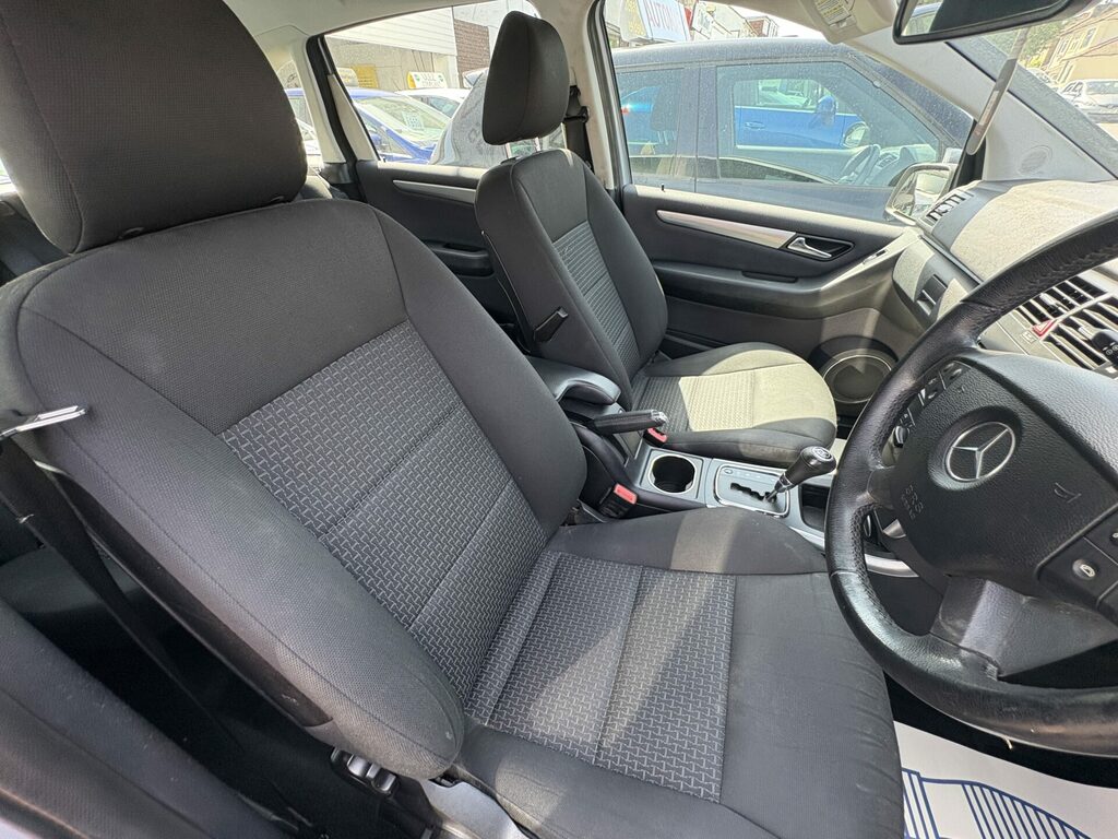 Mercedes-Benz B Class Mpv 1.7 B180 Se Cvt 201111 Blue #13