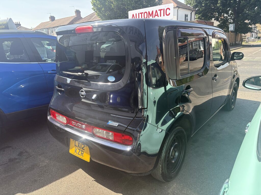 Nissan Cube 1.6 Cvt Black #4