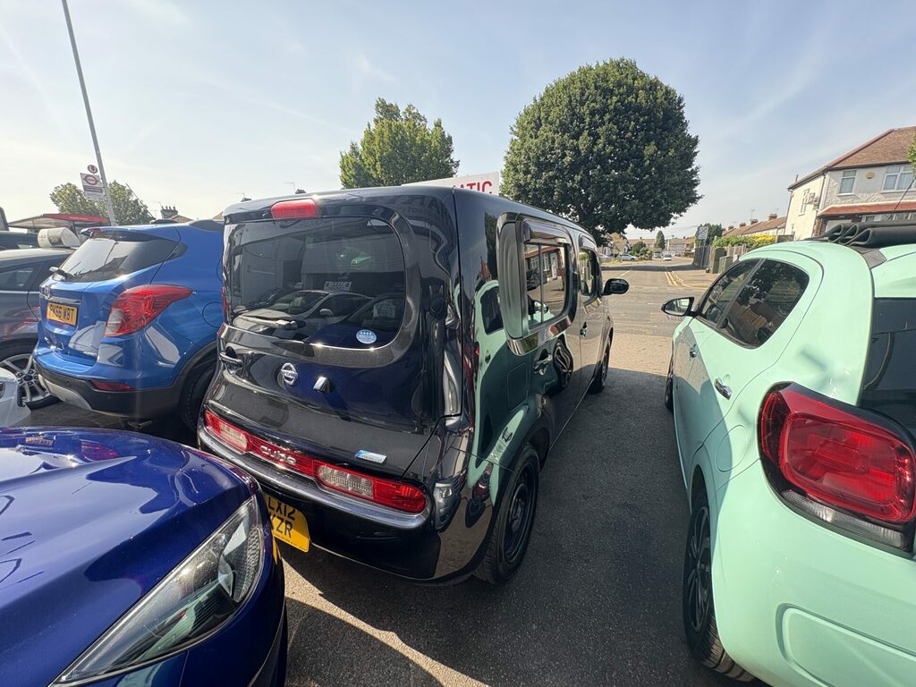 Nissan Cube 1.5 Brown #8