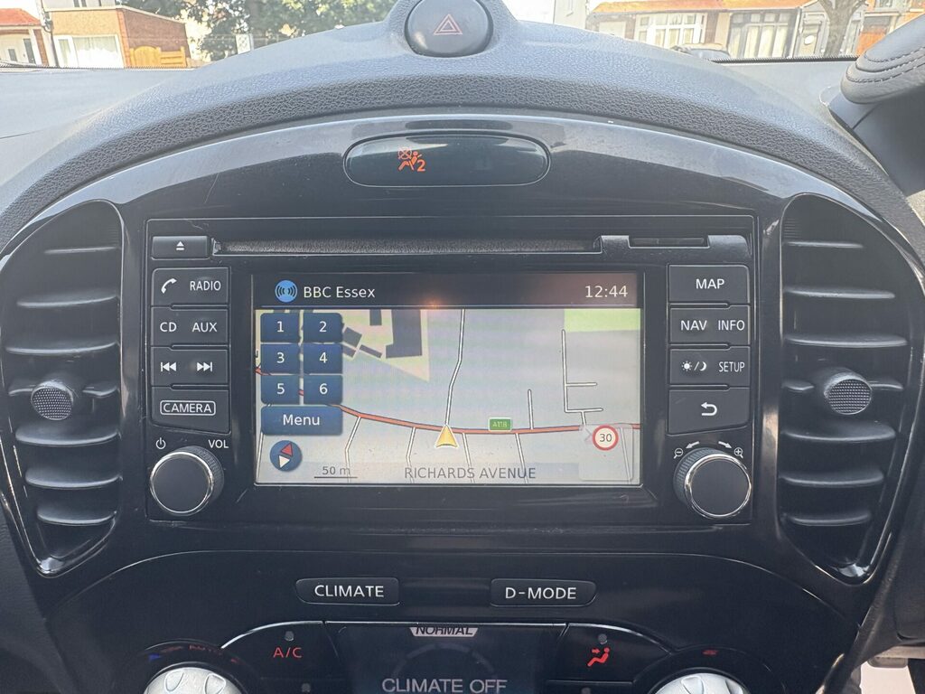 Nissan Juke 1.6 Tekna Xtron White #10