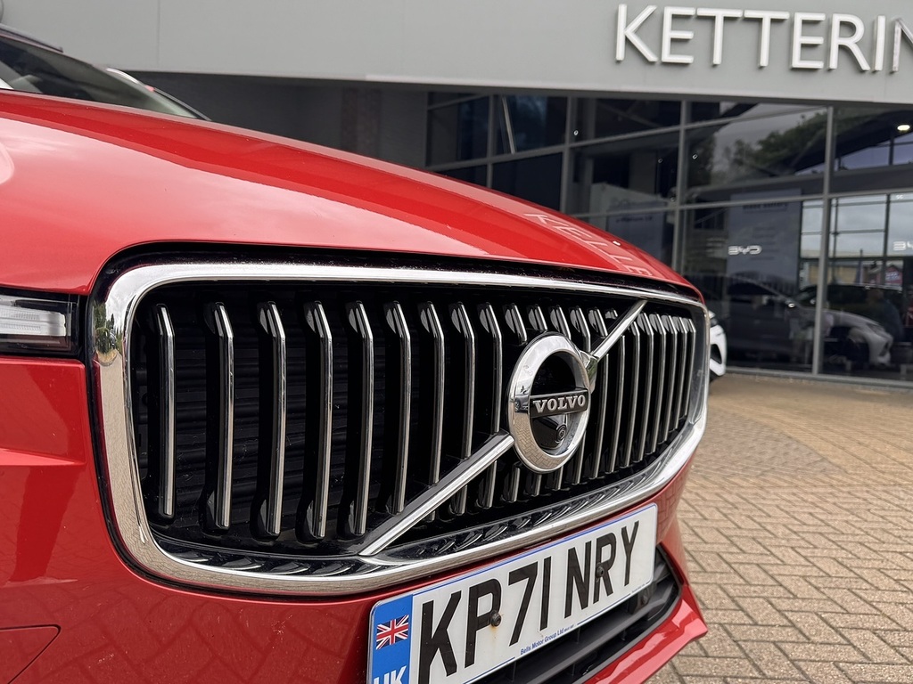 Volvo XC60 H T8 Twin Engine Inscription Pro KP71NRY Red #6