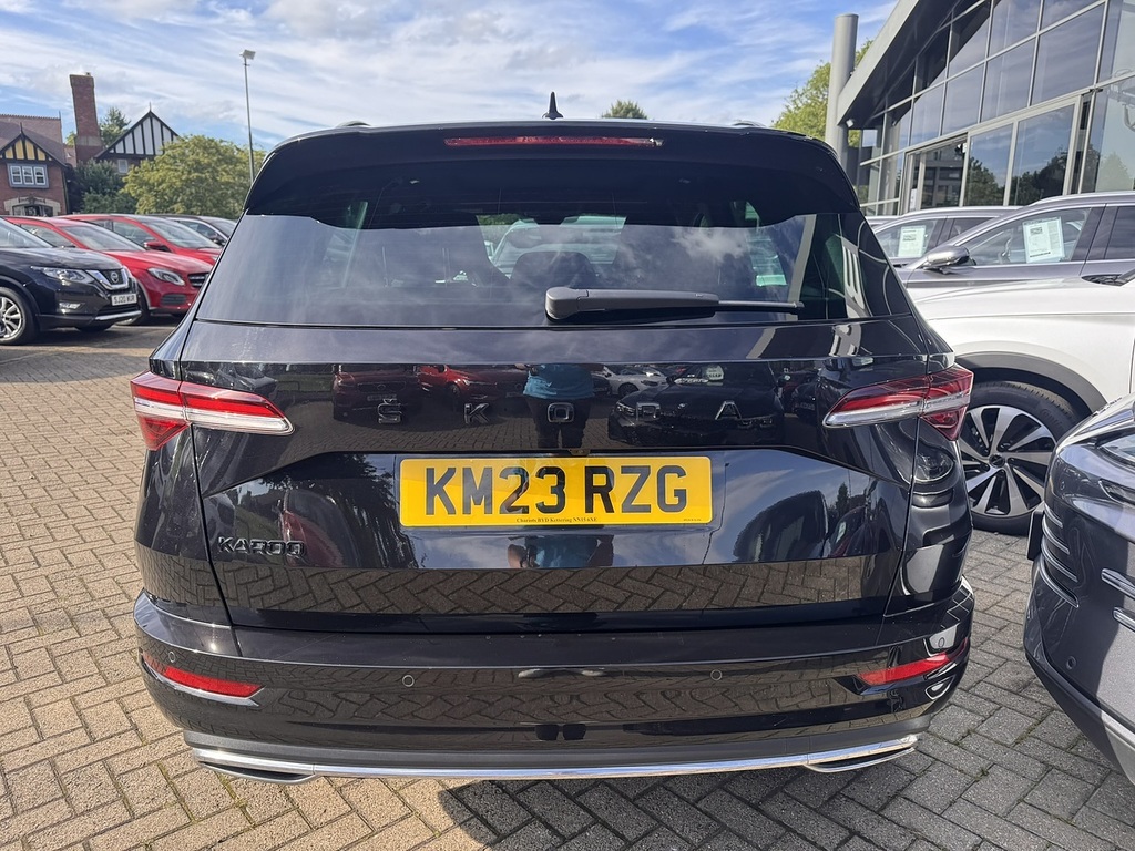 Skoda Karoq Tsi Act Sportline Black #3