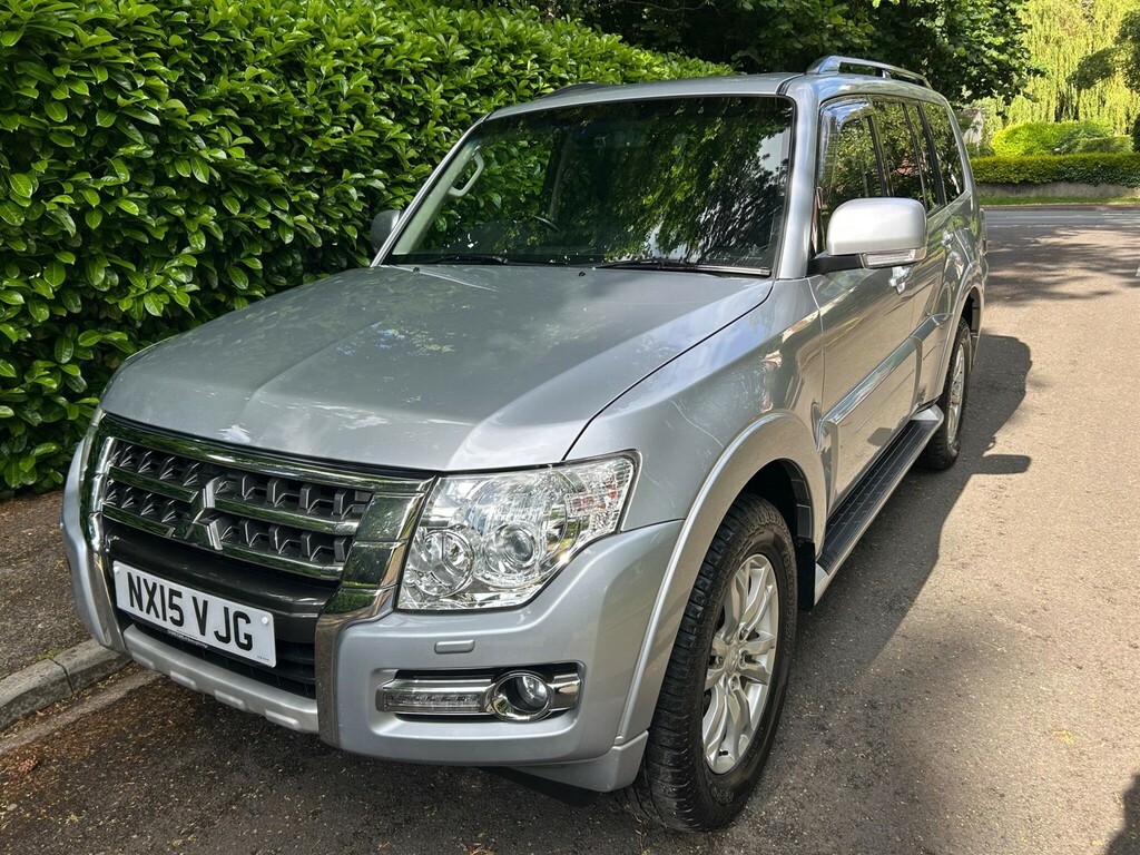 Mitsubishi Shogun 3.2 Di-dc 197 Barbarian Black #40