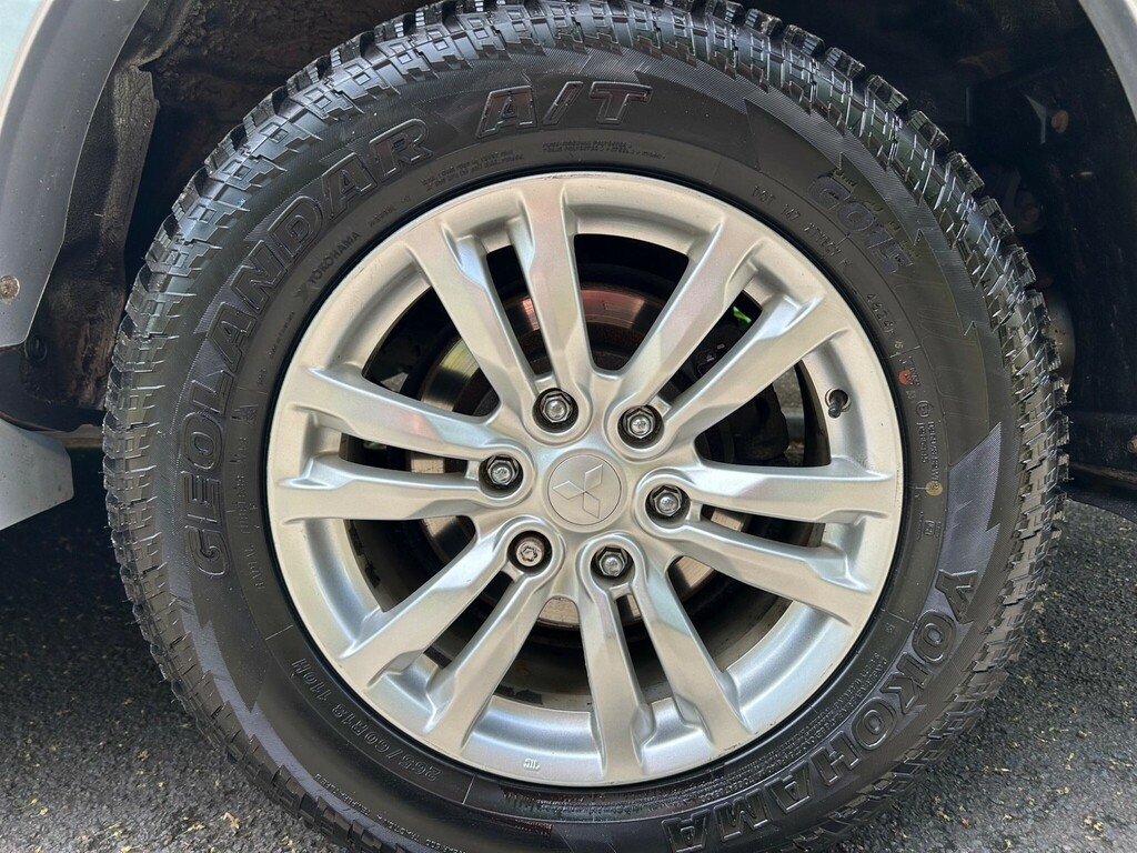 Mitsubishi Shogun 3.2 Di-dc 197 Barbarian Black #36
