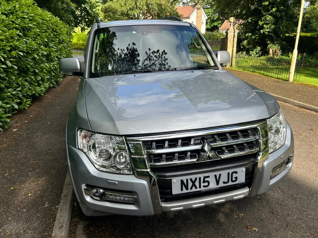 Mitsubishi Shogun 3.2 Di-dc 197 Barbarian Black #42