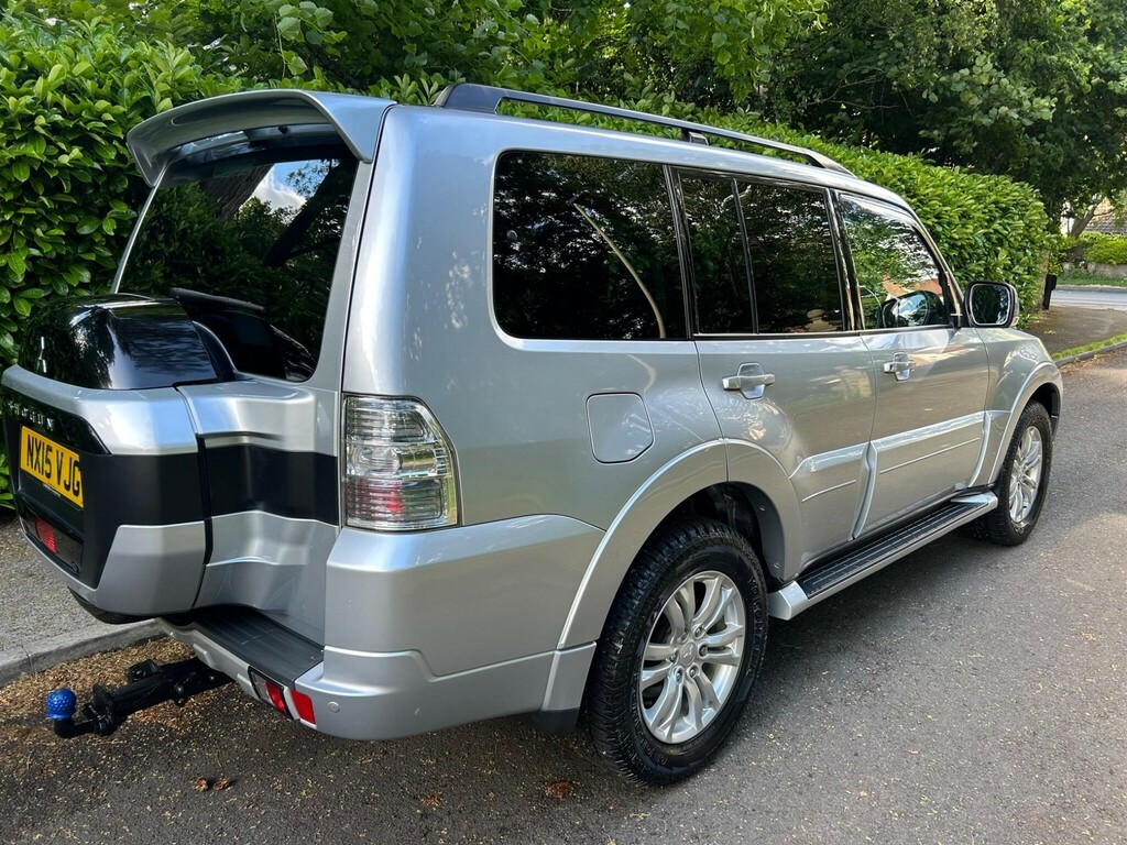 Mitsubishi Shogun 3.2 Di-dc 197 Barbarian Black #11