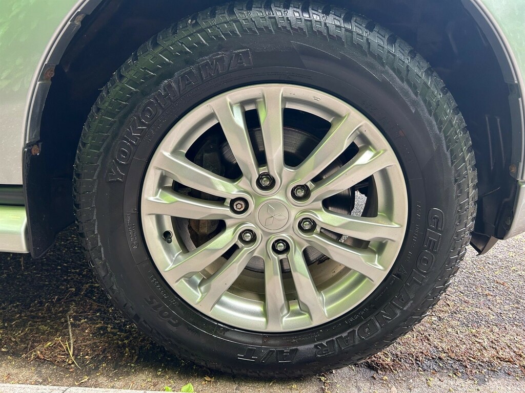 Mitsubishi Shogun 3.2 Di-dc 197 Barbarian Black #23