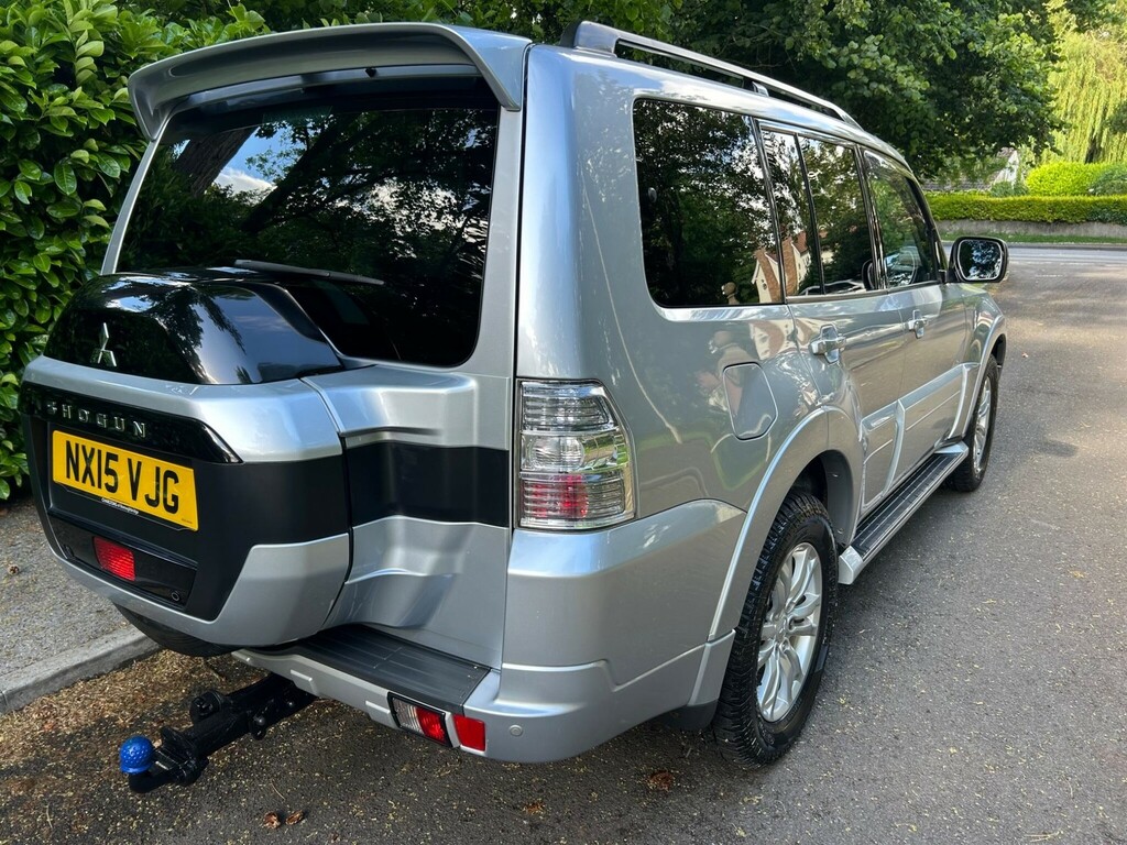 Mitsubishi Shogun 3.2 Di-dc 197 Barbarian Black #10