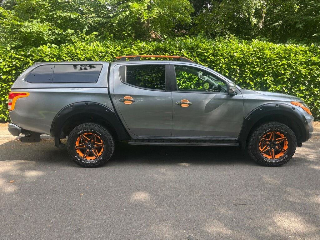 Mitsubishi L200 2.3 Di-d Barbarian Dcb 148 Bhp In Black With 32.67 Black #7