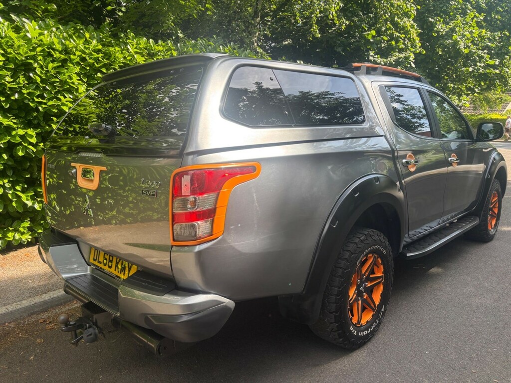 Mitsubishi L200 2.3 Di-d Barbarian Dcb 148 Bhp In Black With 32.67 Black #8