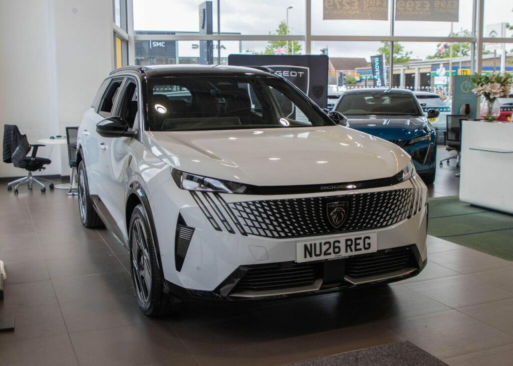 Peugeot 5008 1.2 Puretech Active #1