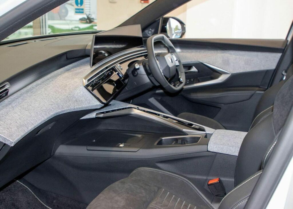 Peugeot 5008 1.2 Puretech Active #27