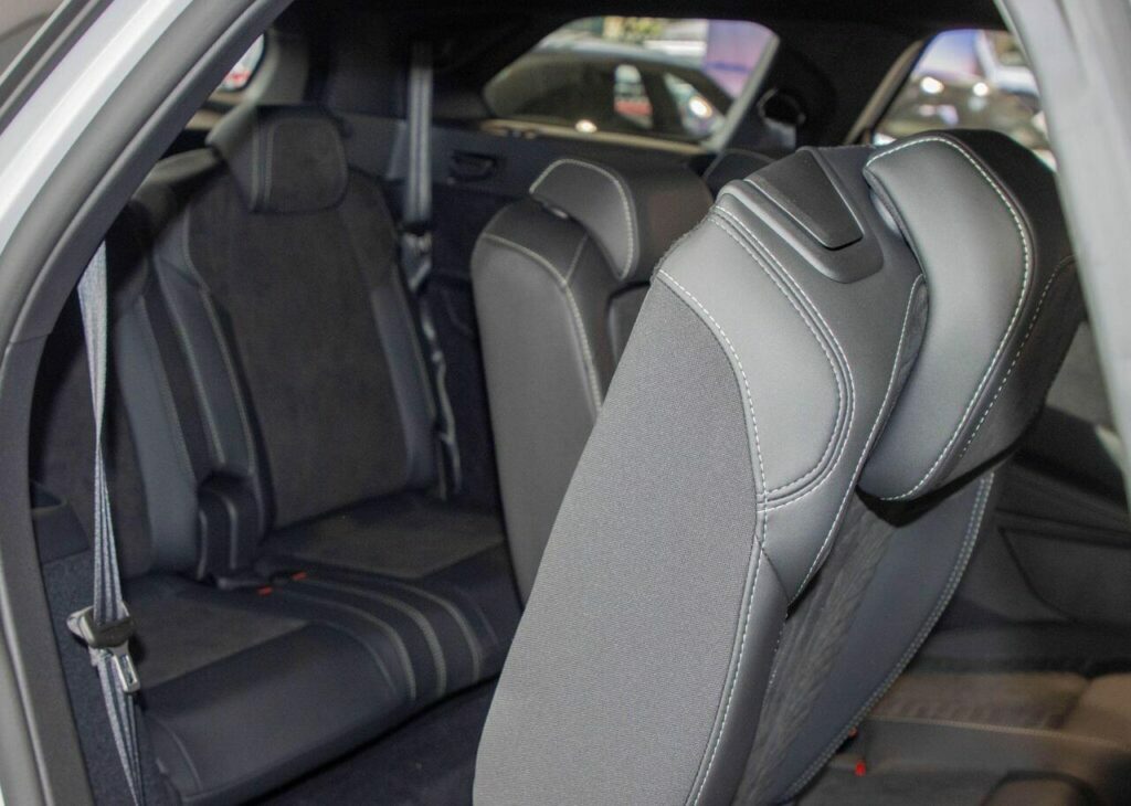 Peugeot 5008 1.2 Puretech Active #17