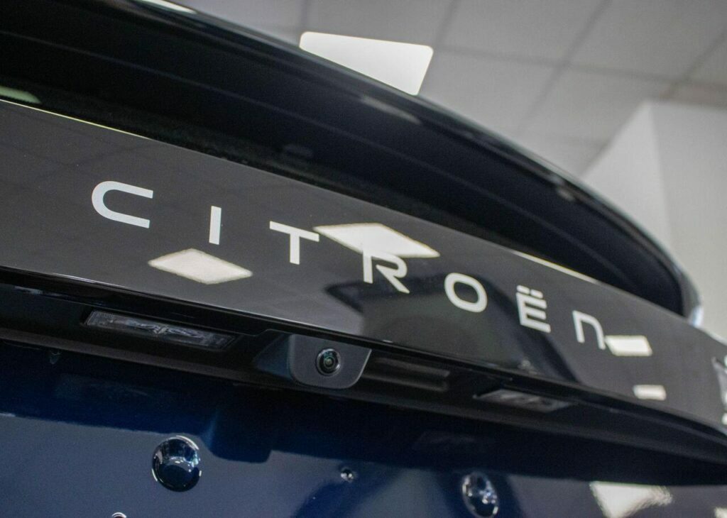 Citroen C4 Estate Red #9