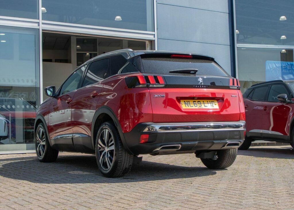 Peugeot 3008 1.2 Puretech Gt Line Euro 6 S S NL69LUF Red #3