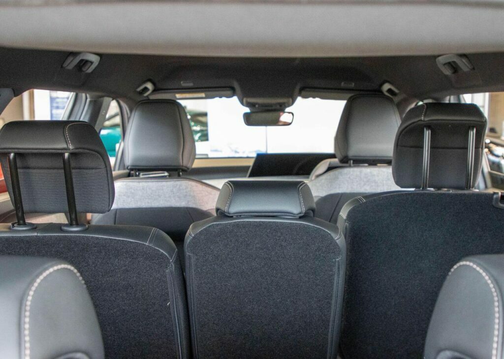 Peugeot 5008 Mpv Black #13