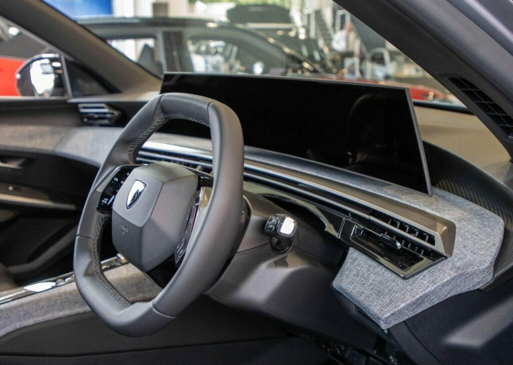 Peugeot 5008 Mpv Black #25