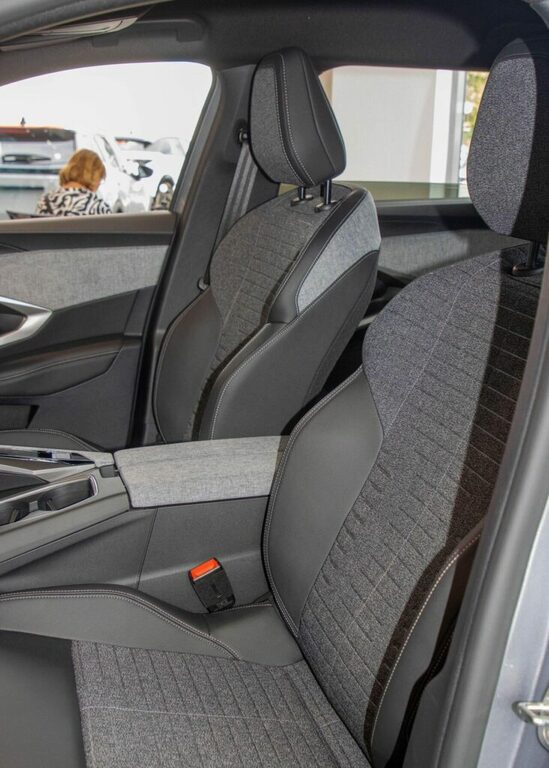 Peugeot 5008 Mpv Black #19