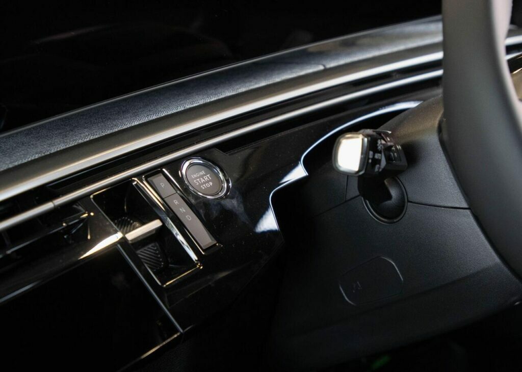 Peugeot 5008 Mpv Black #22