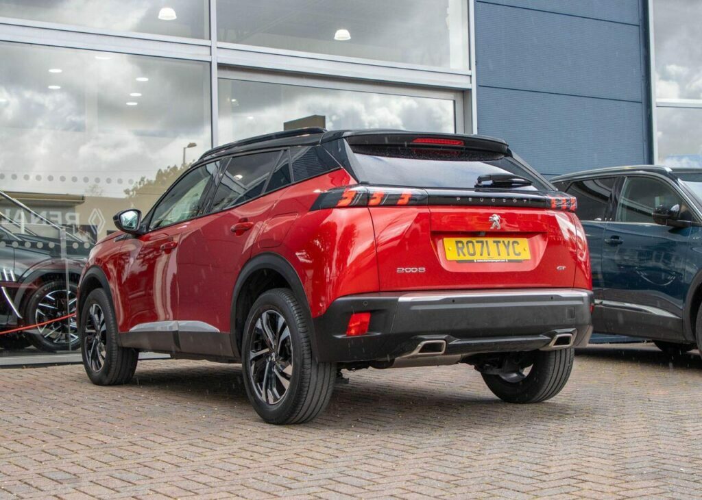 Peugeot 2008 1.2 Puretech Gt Euro 6 S S Red #3