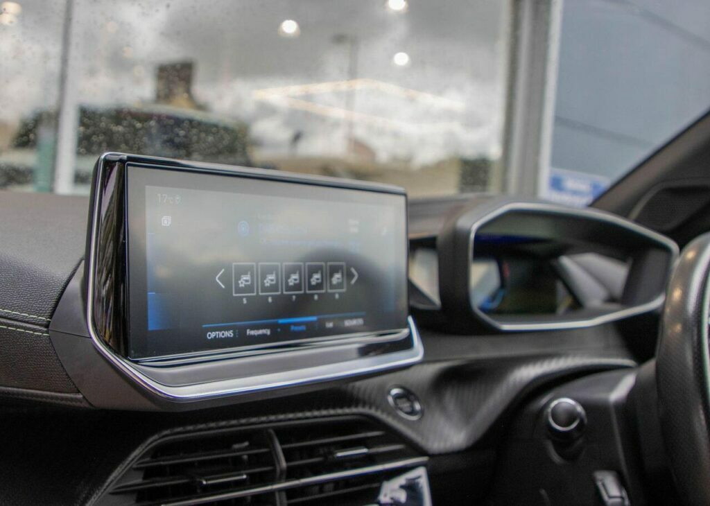 Peugeot 2008 Gt Puretech Ss  #18