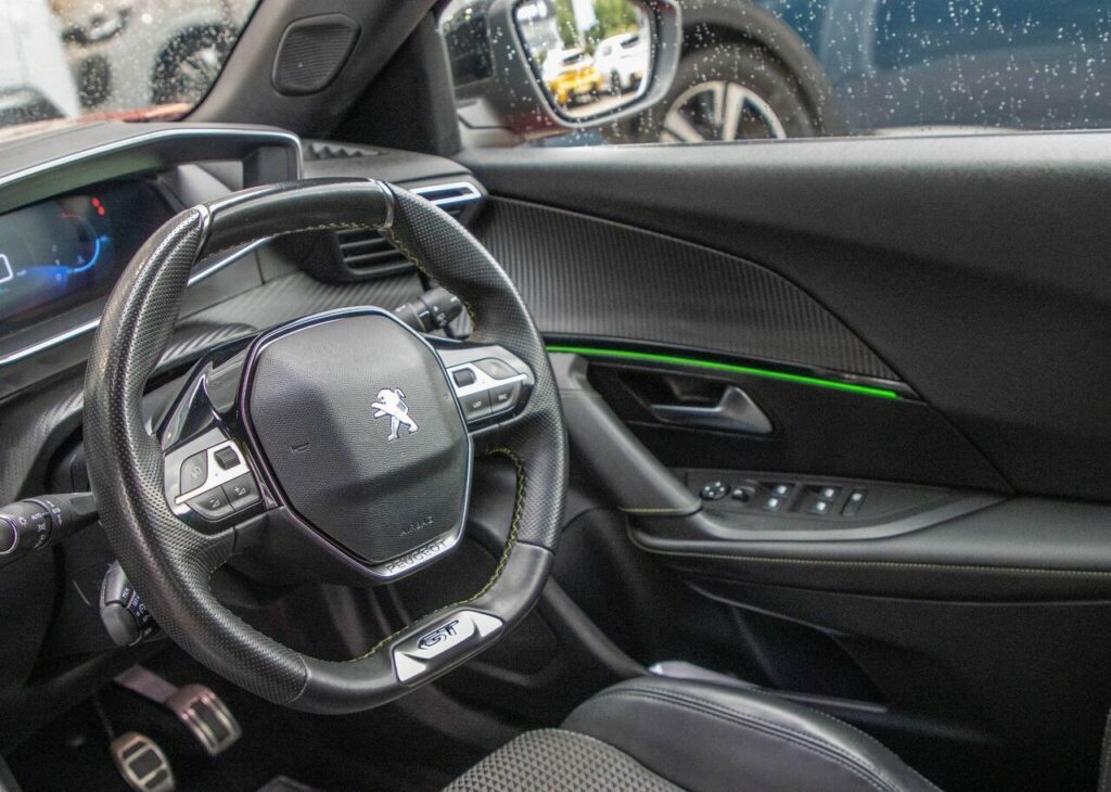 Peugeot 2008 Gt Puretech Ss  #28