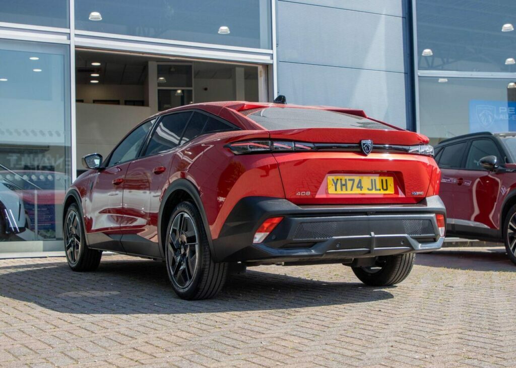 Peugeot 408 1.6 12.4Kwh Gt Fastback E-eat Euro 6 S S Red #4