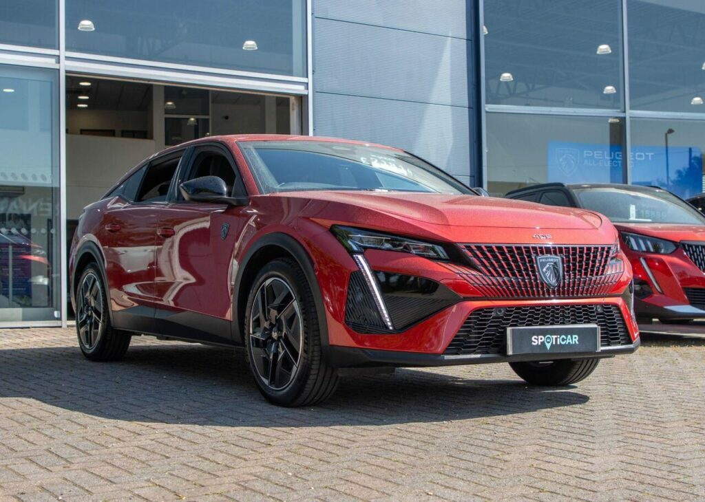 Peugeot 408 1.6 12.4Kwh Gt Fastback E-eat Euro 6 S S Red
