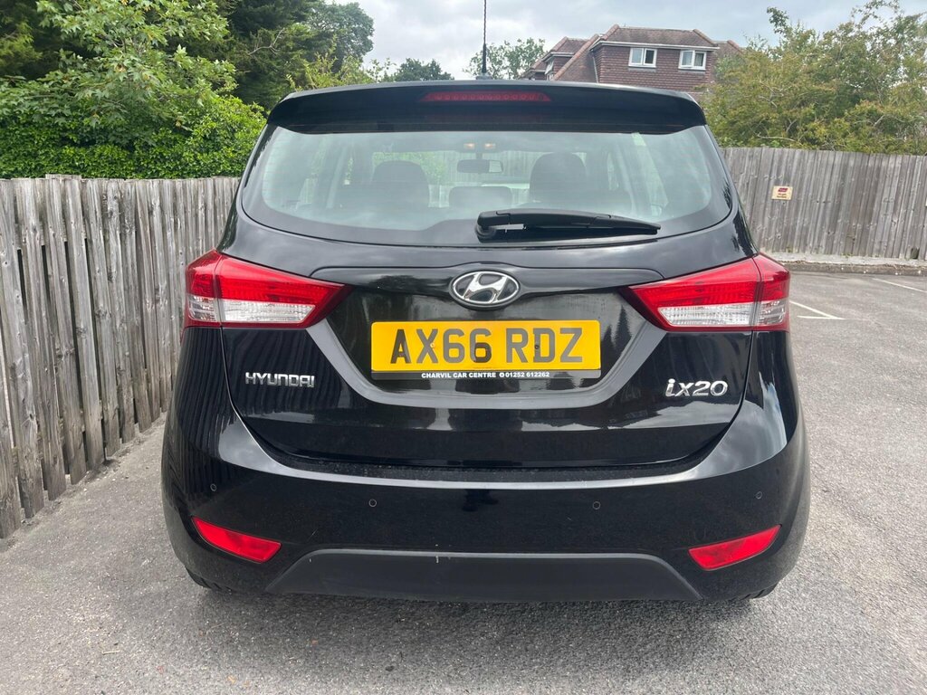 Hyundai Ix20 1.4 Blue Drive Se Euro 6 Ss AX66RDZ Black #5