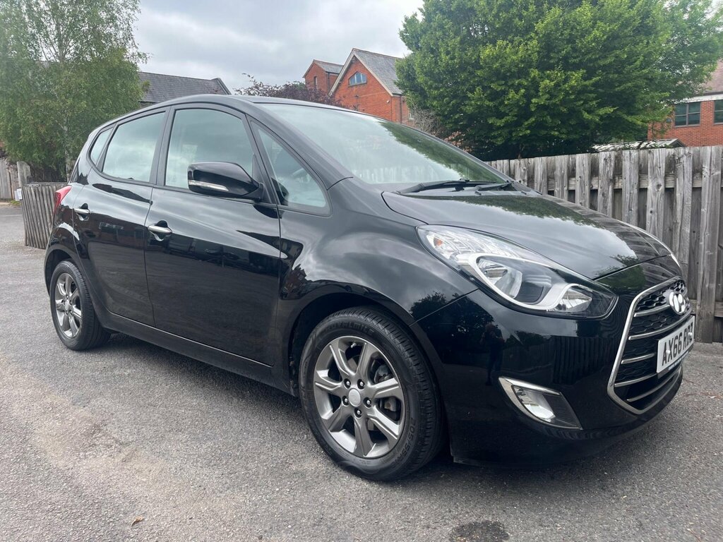 Hyundai Ix20 1.4 Blue Drive Se Euro 6 Ss AX66RDZ Black #6