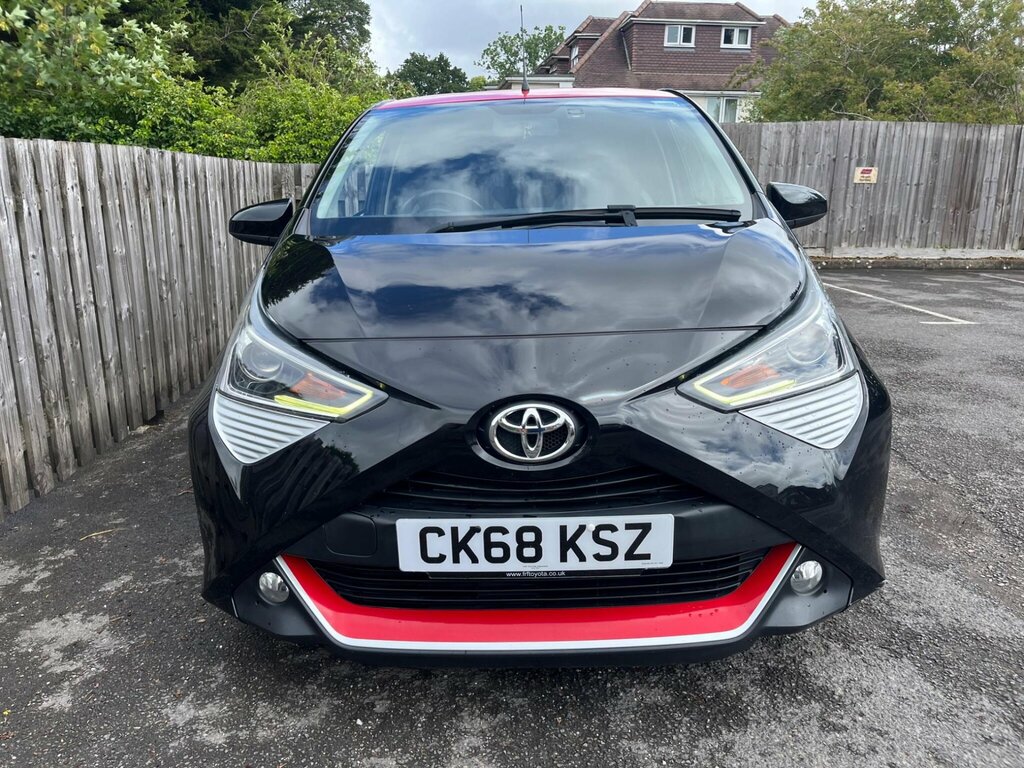 Toyota Aygo 1.0 Vvt-i X-press Euro 6 CK68KSZ Black #4