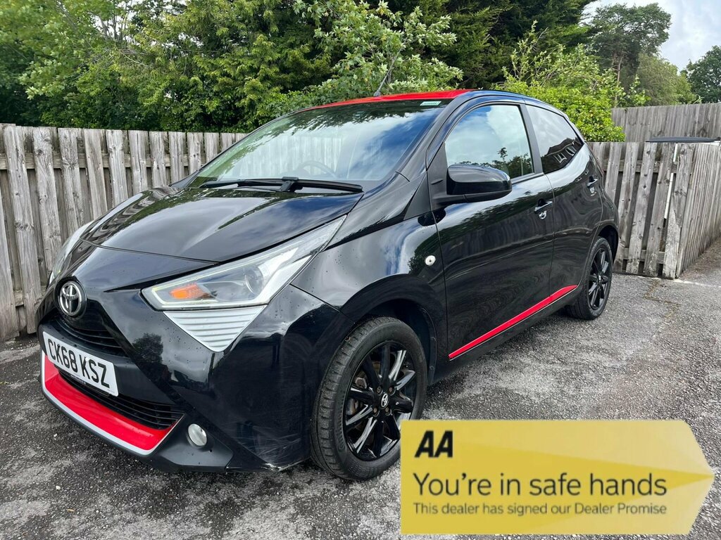 Toyota Aygo 1.0 Vvt-i X-press Euro 6 CK68KSZ Black