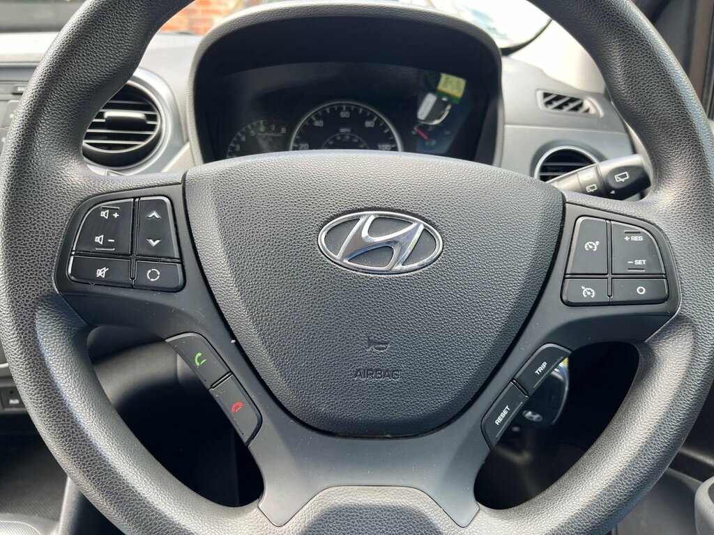 Hyundai I10 1.2 Premium Se Euro 6 Red #18