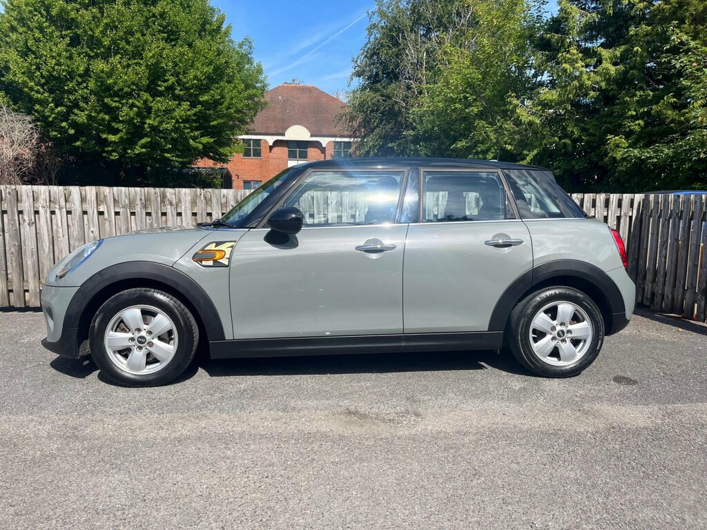Mini Hatch 1.5 Cooper Euro 6 Ss  #2