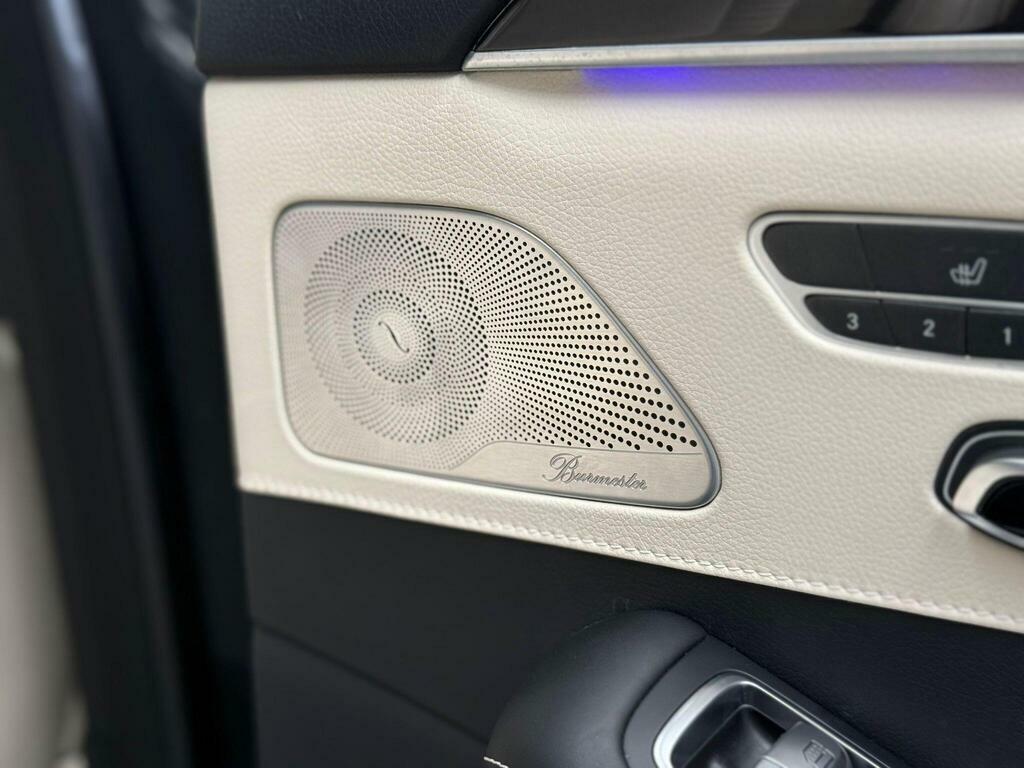 Mercedes-Benz S Class Coupe White #32