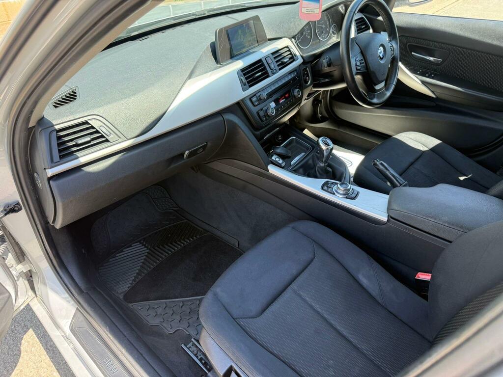 BMW 3 Series Estate 3.0 White #29