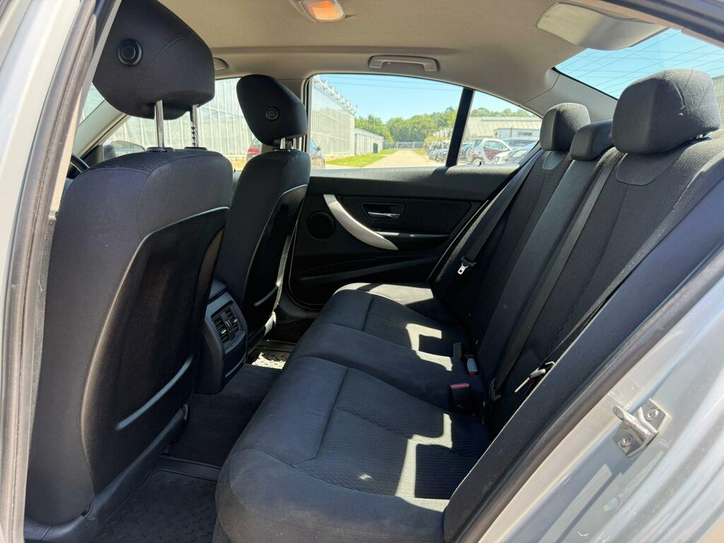 BMW 3 Series Estate 3.0 White #14
