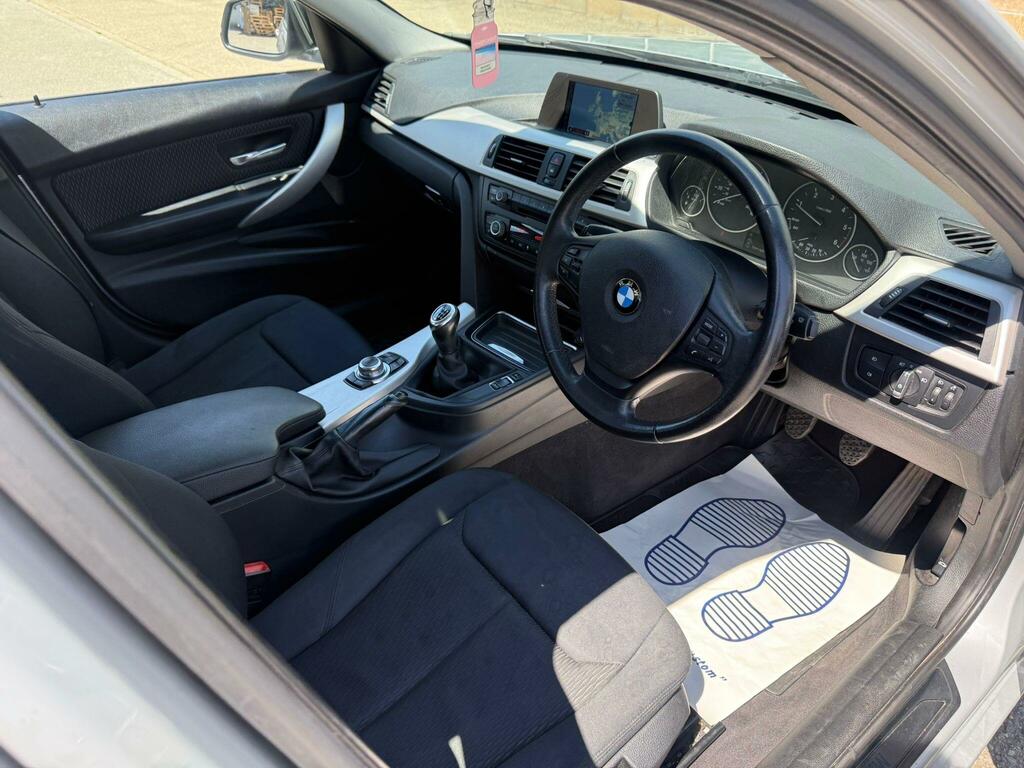 BMW 3 Series Estate 3.0 White #32