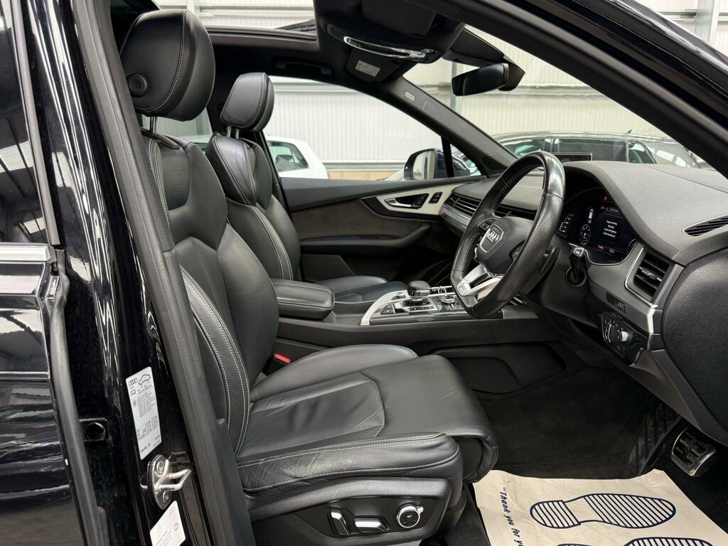 Audi Q7 Sq7 Tdi Quattro 4Wd Black #25