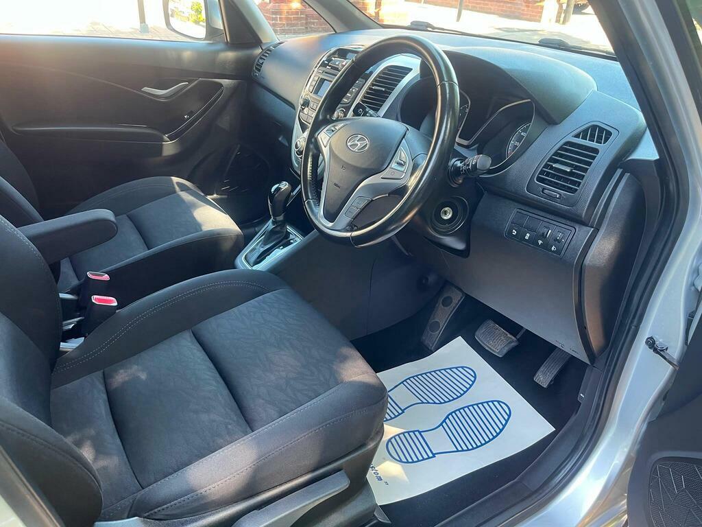 Hyundai Ix20 1.6 Se Silver #9