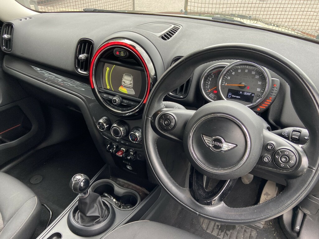 Mini Countryman Suv 2.0 Cooper D Countryman 2017 Green #5